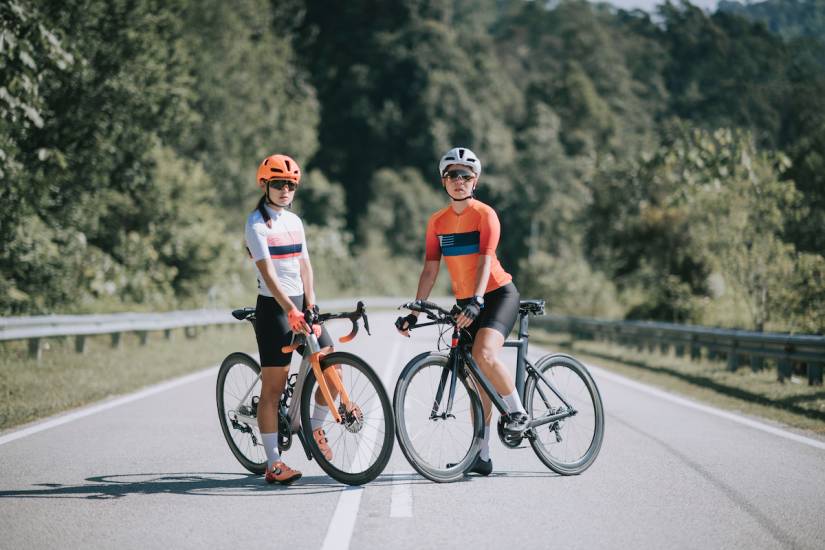 Triathlon bike vs road bike: Which one should you choose?