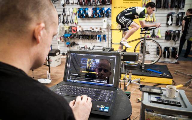 Spot the difference: good bike fit, bad bike fit