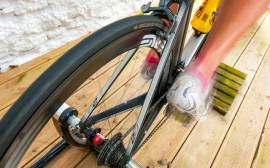 What’s the difference between average power and normalised power on the bike?