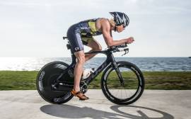 Sub-1hr bike session: Dye hard!