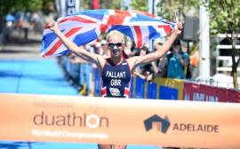 Emma Pallant and Ben Dijkstra win World Duathlon titles