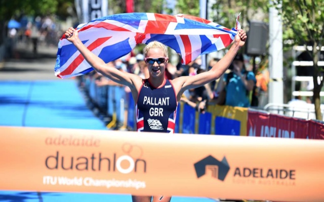 Emma Pallant and Ben Dijkstra win World Duathlon titles