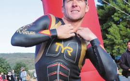 Should Lance Armstrong be allowed to compete in triathlon?