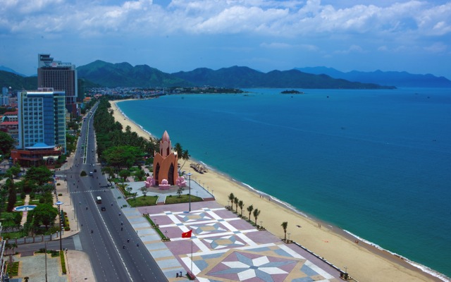 Challenge arrive in Vietnam