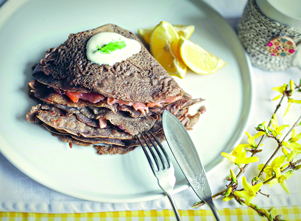 10 minute recipe: buckwheat pancakes with smoked salmon