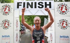 Hayes and Pallant win Windsor Triathlon