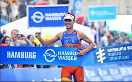 Mario Mola wins WTS Hamburg