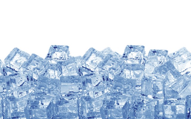 Ice baths: new research questions benefits for exercise recovery