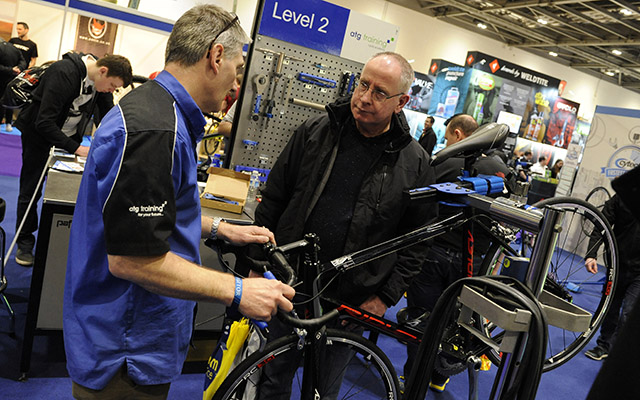 220 announced as media partner for Triathlon Show: London 2017