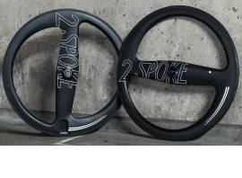 First look: 2-Spoke M5 carbon wheels