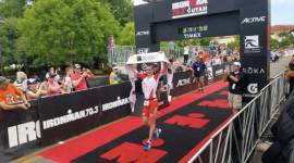 Alistair Brownlee triumphs on Ironman 70.3 debut