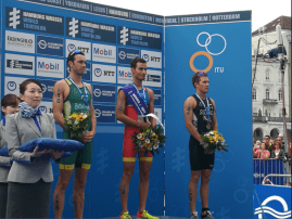 Mario Mola repeats Hamburg win to lead World Triathlon Series