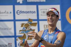 Duffy and Mola sprint to victory at Edmonton WTS