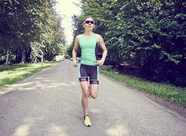 What’s the difference between fartlek and interval training?