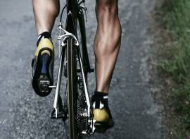 What muscles does cycling use?
