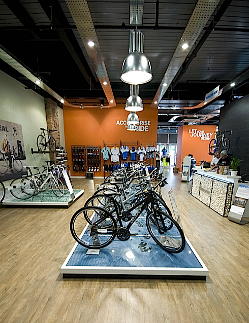 Giant Store Bristol opens