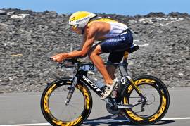 Commerzbank auctions a Scott tri bike and training session with Marino Vanhoenacker