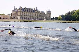 British and French Triathletes do battle at Château de Chantilly