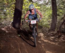 Lance Armstrong to race Ironman in 2012