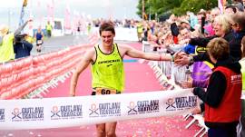 Wiltshire and Rand top dogs at The Outlaw