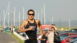 Anne Hegvold beats the men at WatersideTri
