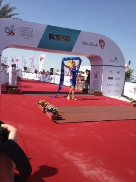 Alistair Brownlee wins in Abu Dhabi