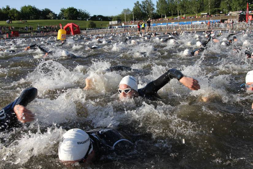 Wilder and Bridge win Outlaw Half