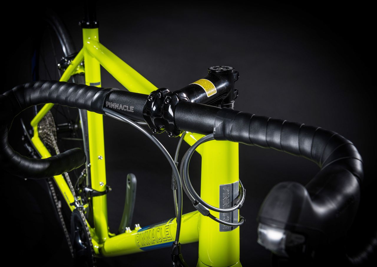 Handlebars on Pinnacle Dolomite Six road bike