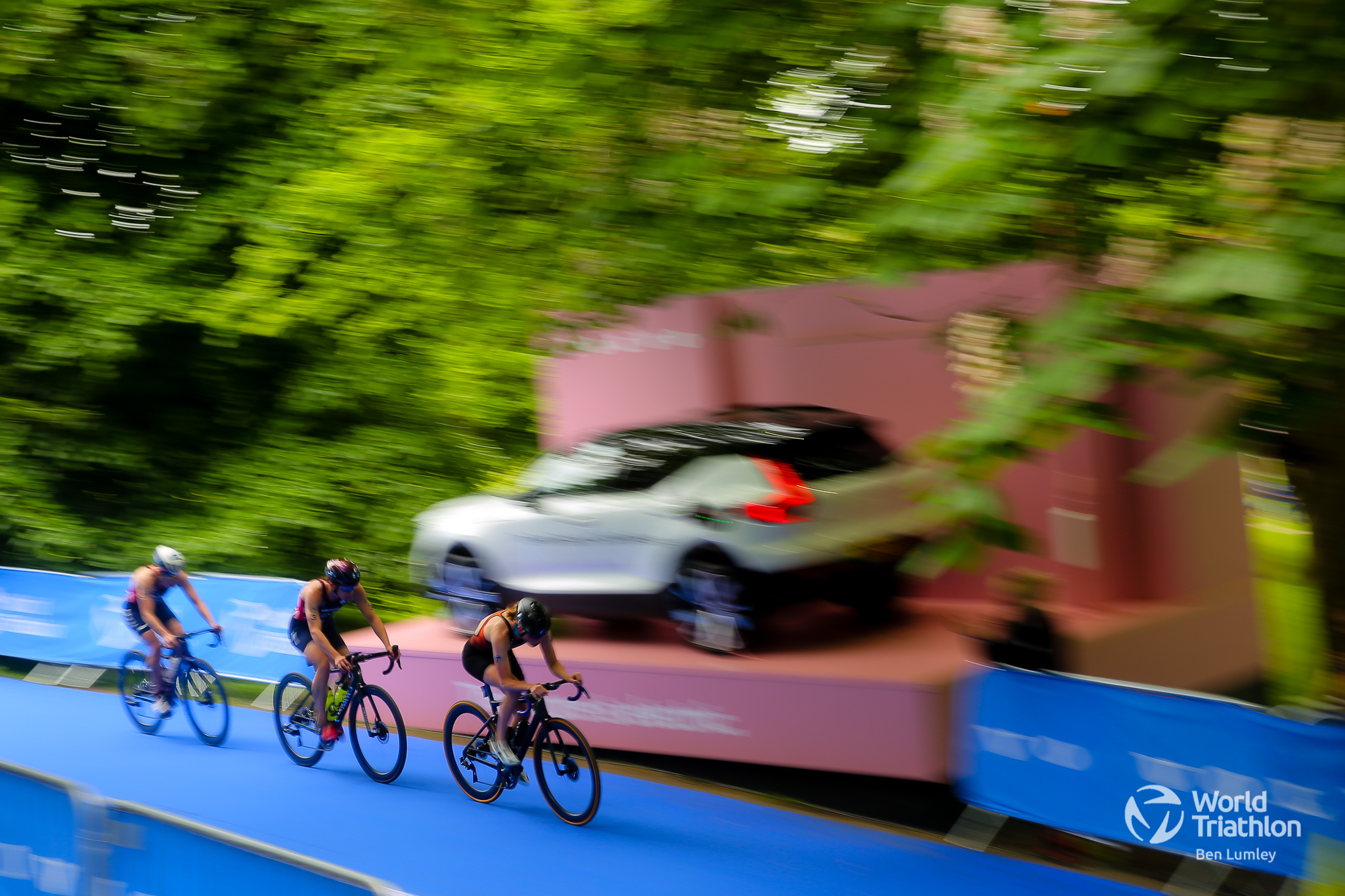 Top three women on the bike at Leeds triathlon
