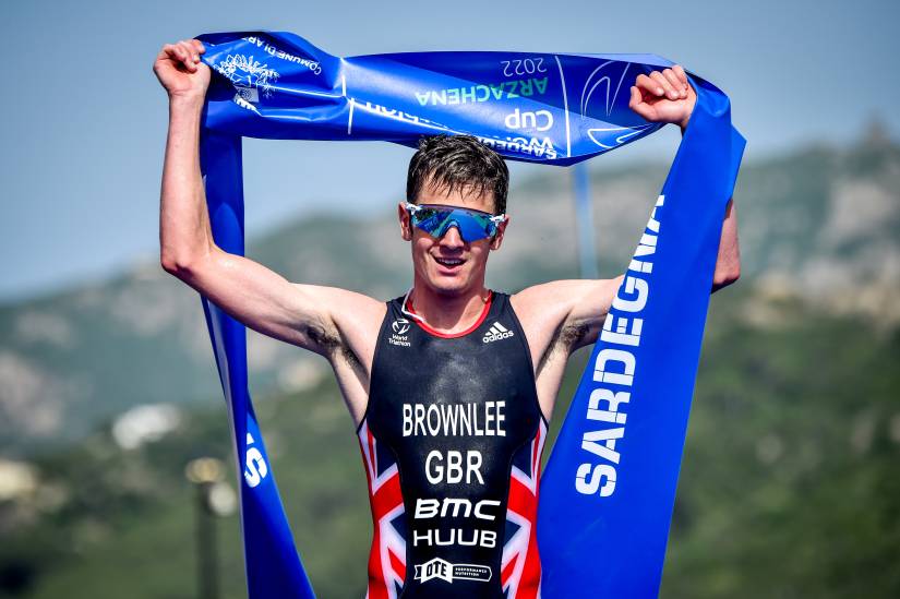 Brownlee starts Paris Olympic bid with gold in Sardinia