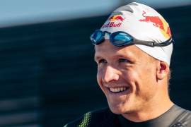 Blummenfelt and Skipper break 7hrs but Norwegian takes the win