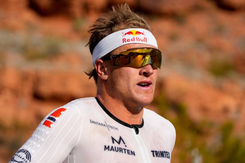 Kristian Blummenfelt bounces back to win Ironman 70.3 World Championship
