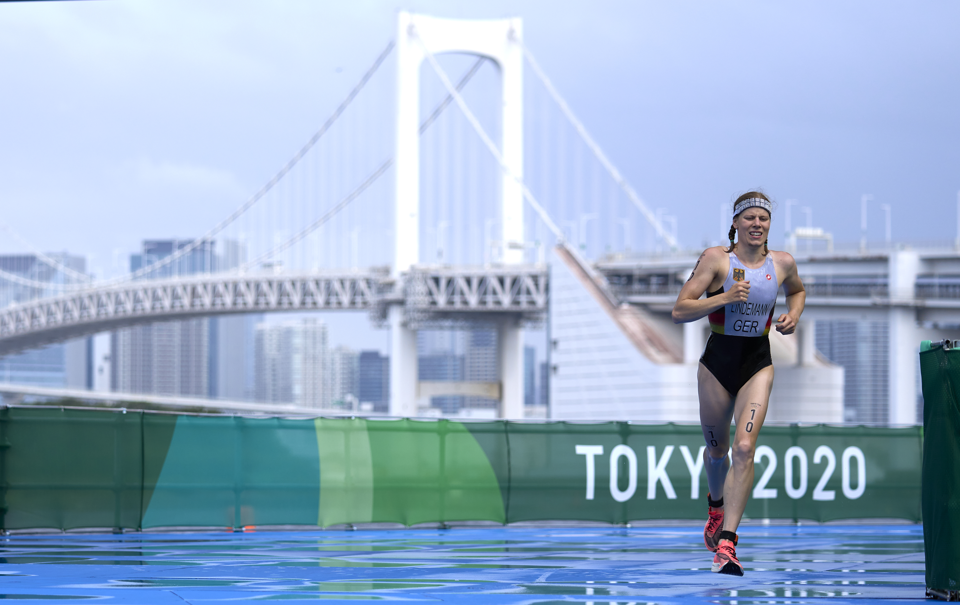 lindemann-comes-eighth-in-tokyo-2020-olympics lindemann runs in the run leg of the tokyo 2020 olympics
