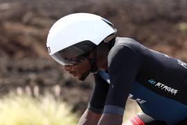 Sam Holness becomes first openly autistic triathlete to finish Kona