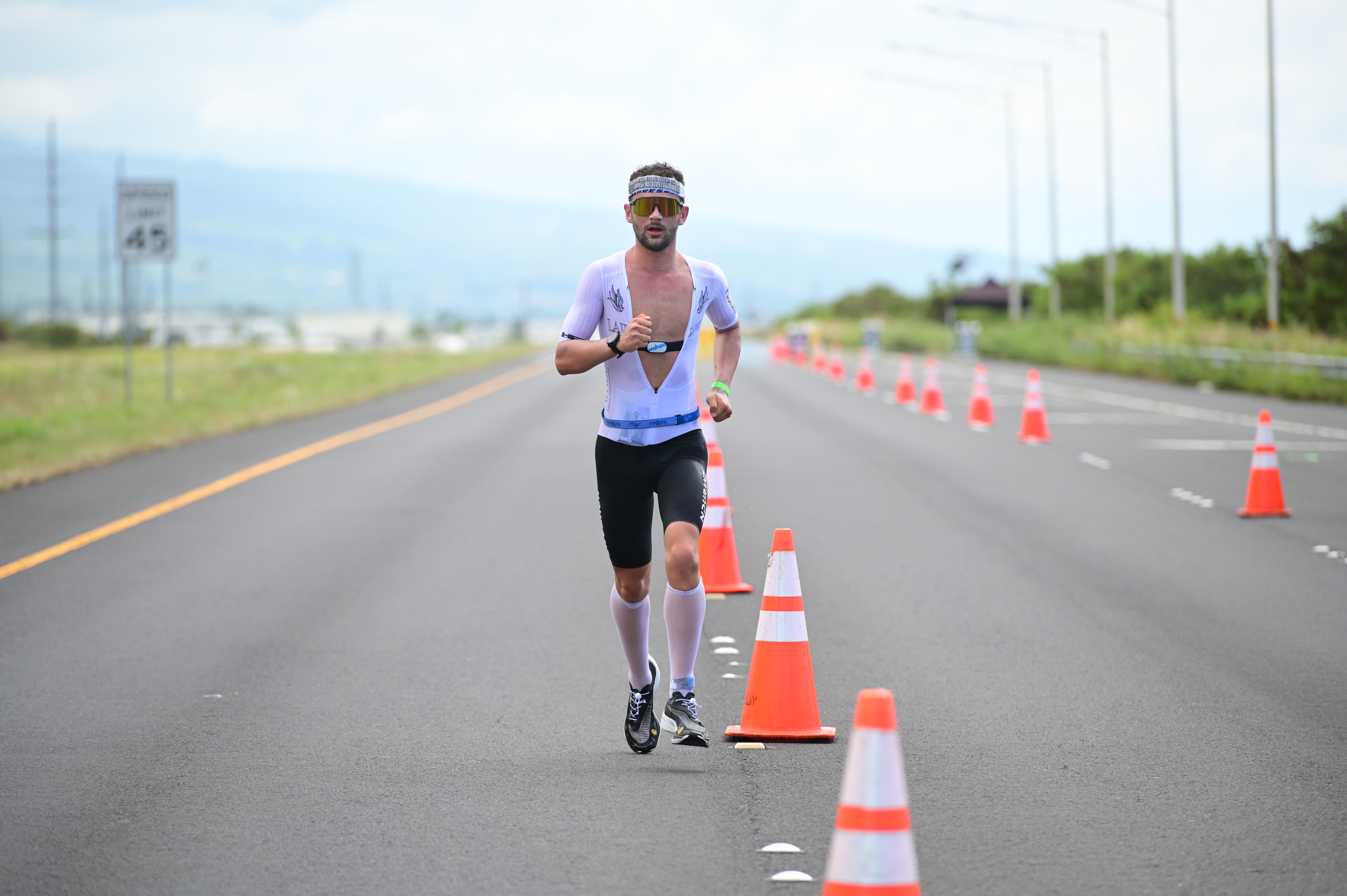 sam laidlow during the run leg of kona 2022
