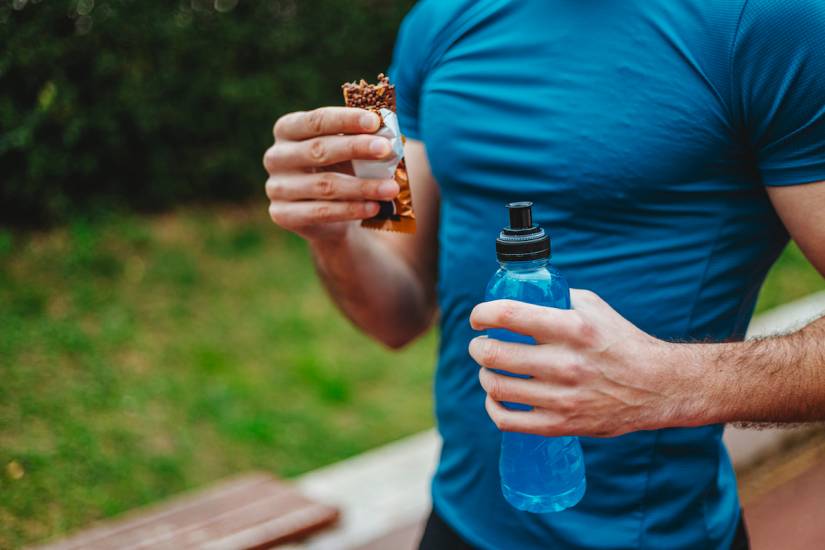 Best protein bars for post-exercise recovery in 2025