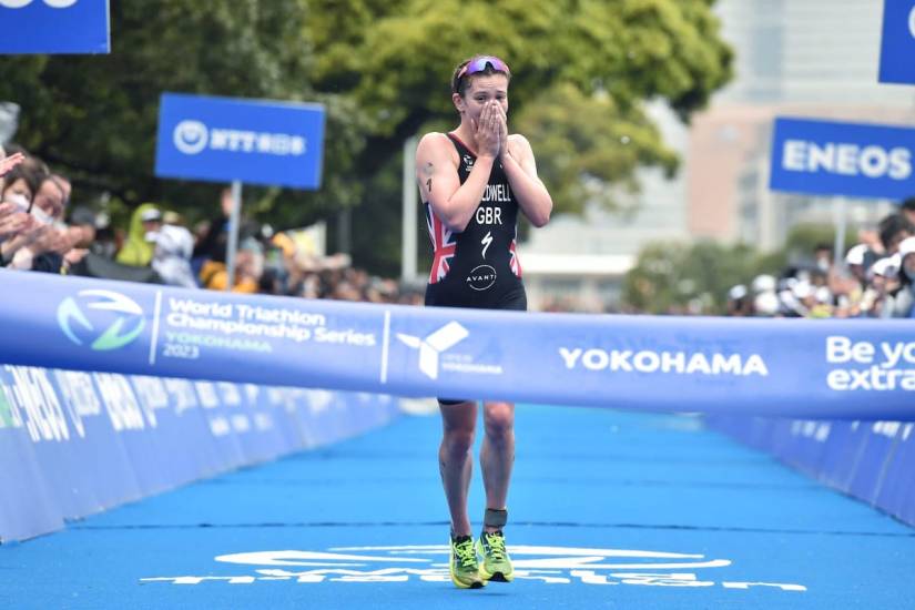 Sophie Coldwell wins her first World Triathlon race in Yokohama