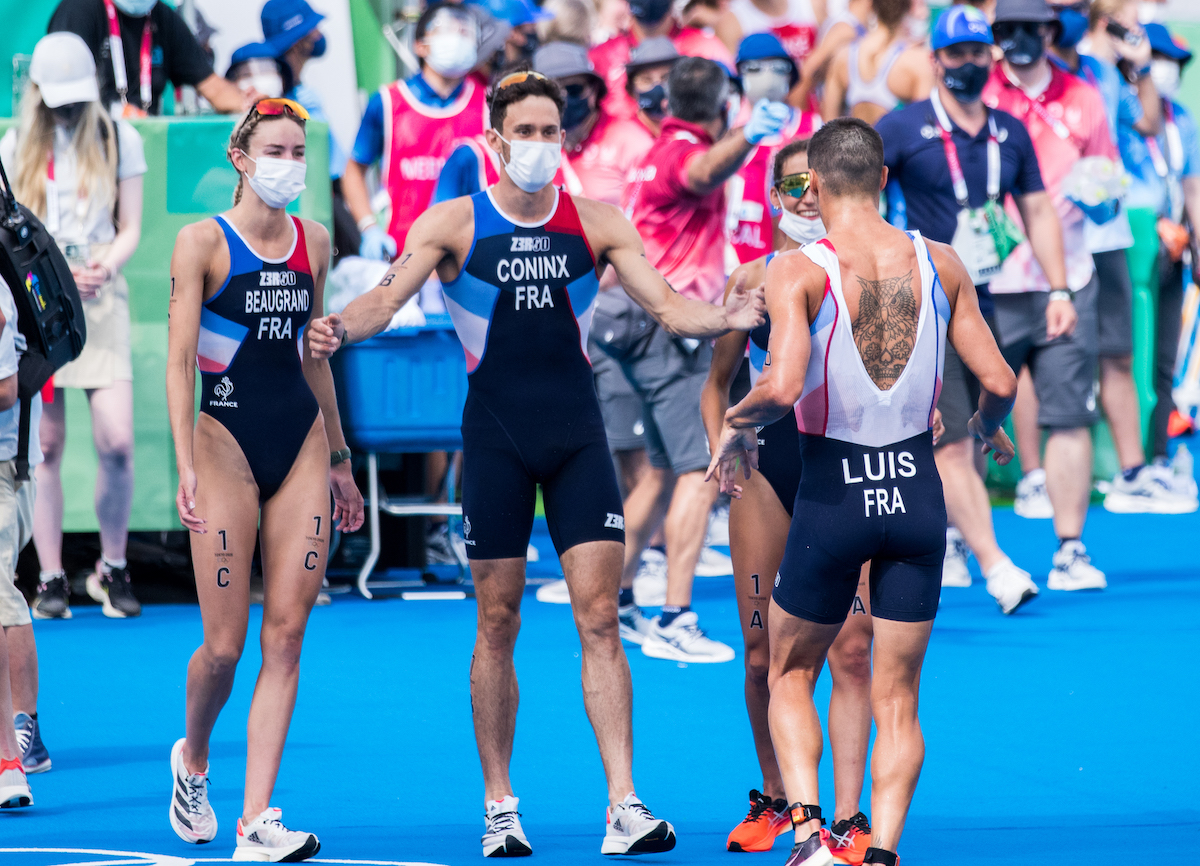 french-team-tokyo-olympics-mixed-relay The French triathlon team welcome home Vincent Luis after taking bronze at the 2020 Tokyo Olympics Mixed Relay Test Event