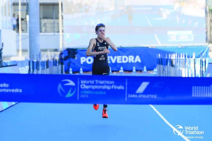 GB’s Beth Potter crowned 2023 World Triathlon champion