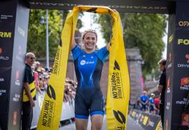 Kate Waugh wins first Super League race in Toulouse