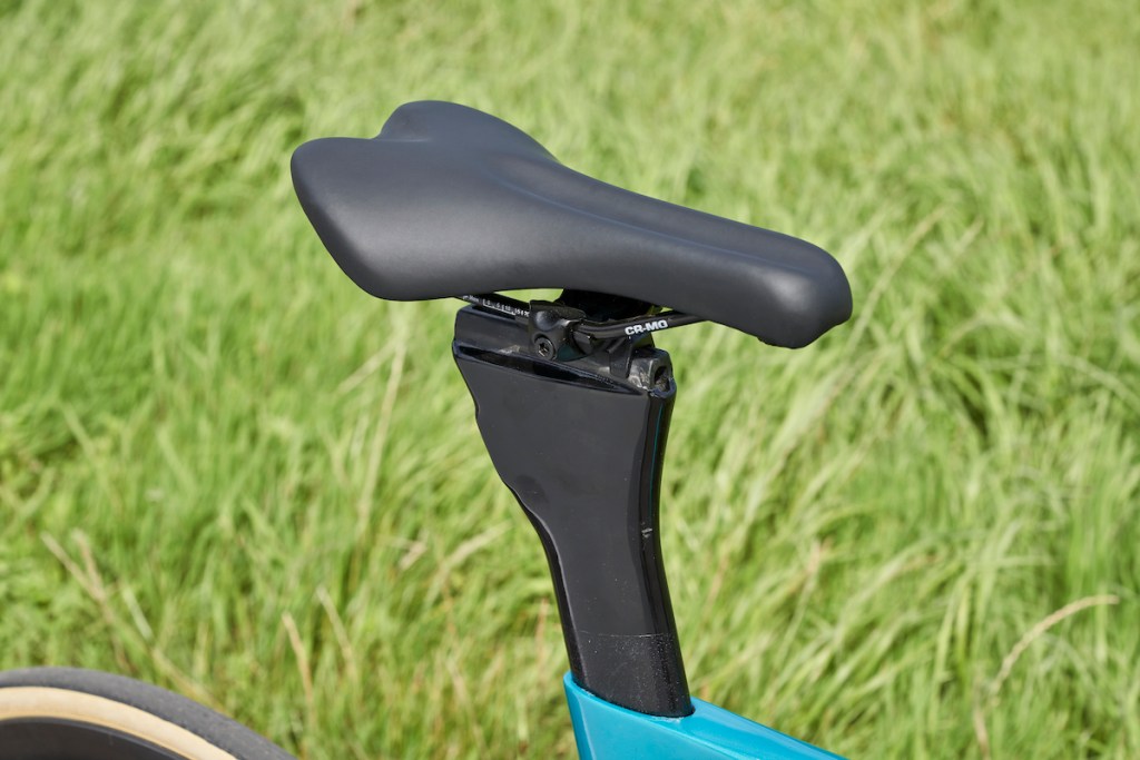Vitus Auro Disc Rival AXS seat