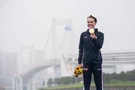 Which triathletes have won Olympic medals?