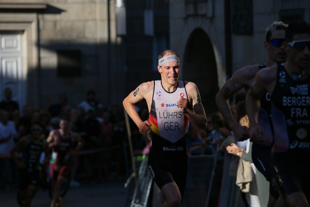 Lasse Lührs competing at the 2023 WTCS Grand Final in Pontevedra, Spain