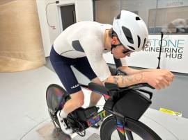 How the HUUB Anemoi 2 22Plus tri-suit optimises aerodynamics beyond 22 mph