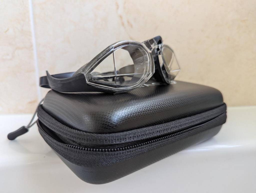 Product shot of TheMagic5 goggles in clear lenses