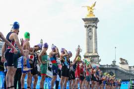 Which triathletes have qualified for the 2024 Paris Olympic Games?