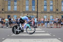 London T100: Gentle on top as Charles-Barclay drops out