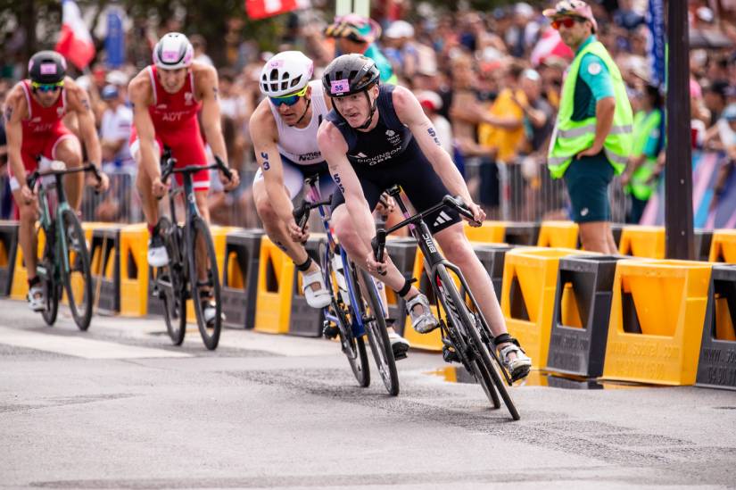 Paris triathlon: Sam Dickinson on his role supporting Alex Yee and why he didn’t finish the Olympic individual race