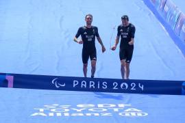 Paris paratriathlon: Gold for Dave Ellis as Tokyo woes a distant memory