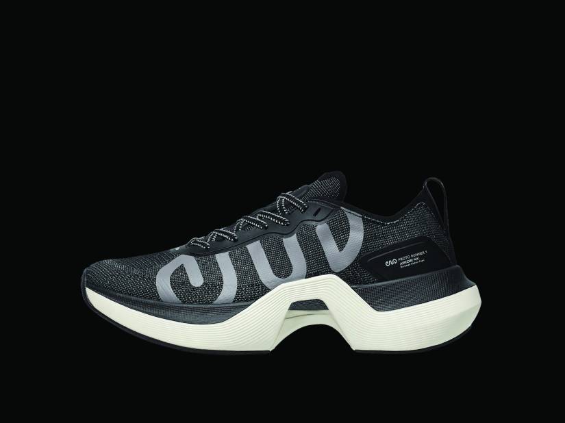 Ena Athletics Proto Runner 1 review